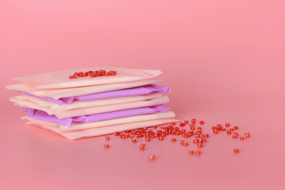 Napkins with a lot of red pebbles